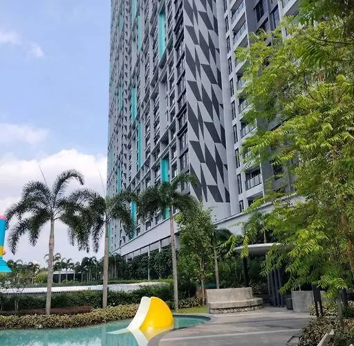Conveniently Located Trion Kl Premium Amenities