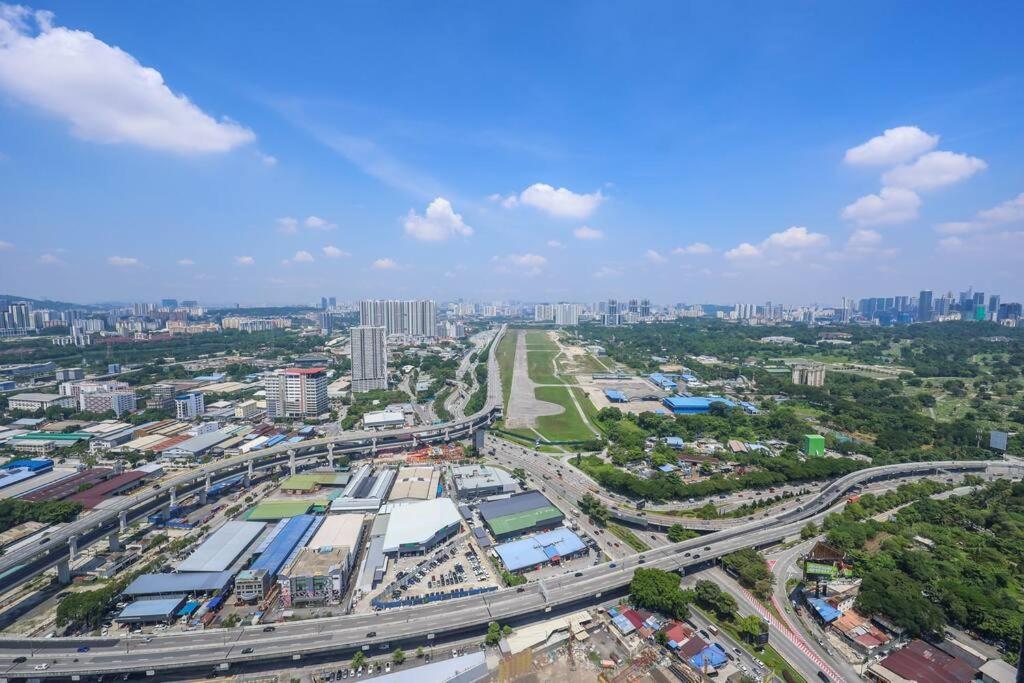 Apartamento Conveniently Located Trion Kl Premium Amenities